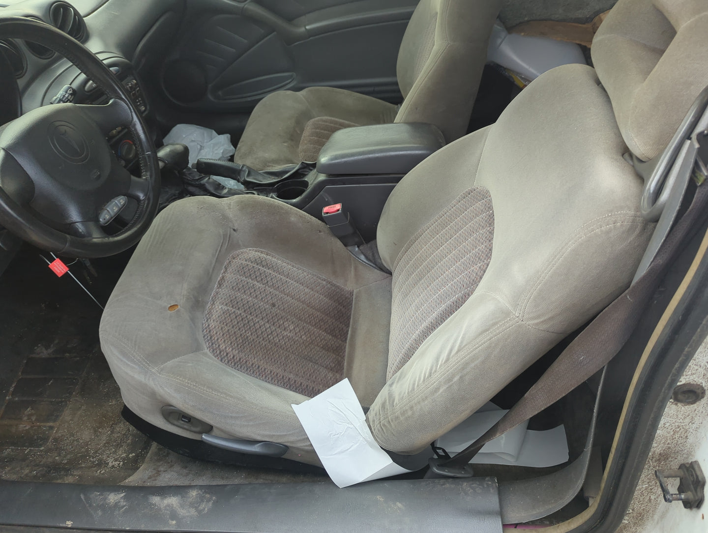 1999-2005 Pontiac Grand Am Driver Front Seat Oem 5018081 - Oemusedautoparts1.com