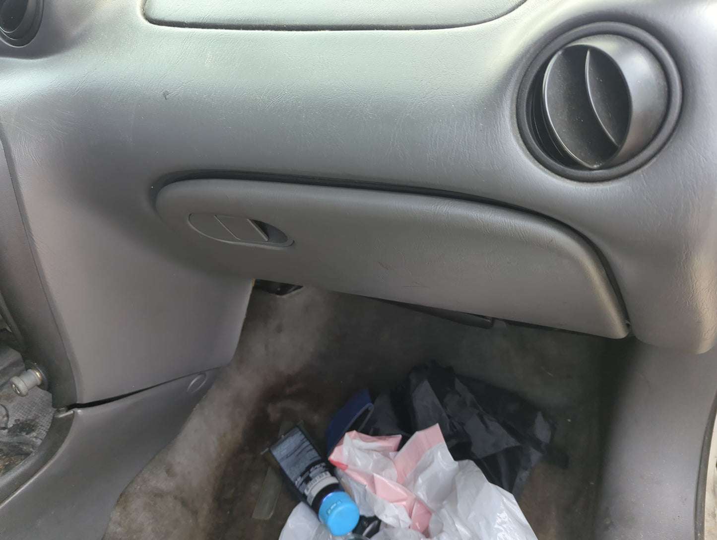 2003 Pontiac Grand Am Passenger Glove Box Door Storage Compartment - Oemusedautoparts1.com