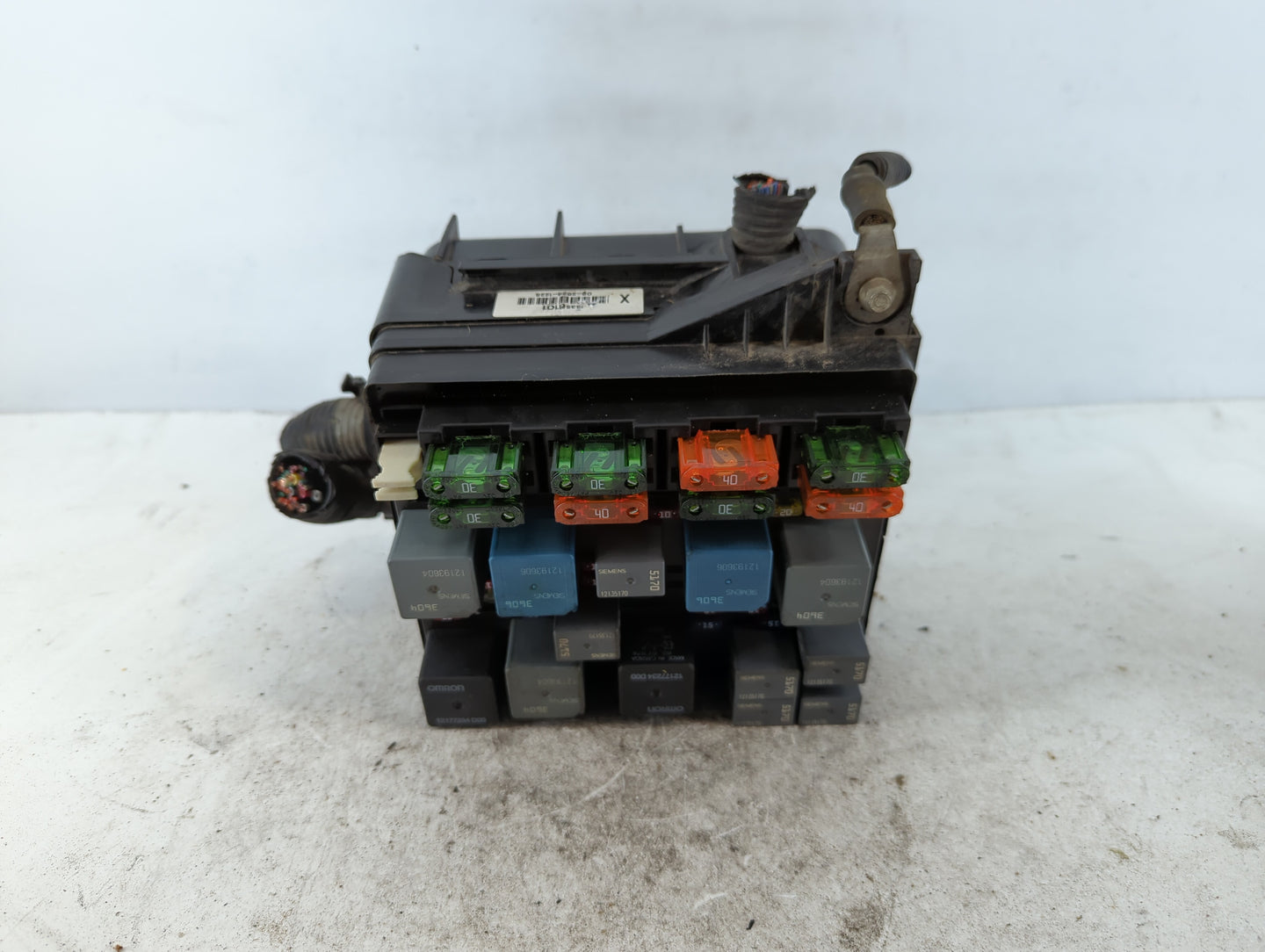 2003-2005 Pontiac Grand Am Fusebox Fuse Box Panel Relay Module P/N:22718487 Fits Fits 2003 2004 2005 OEM Used Auto Parts - O