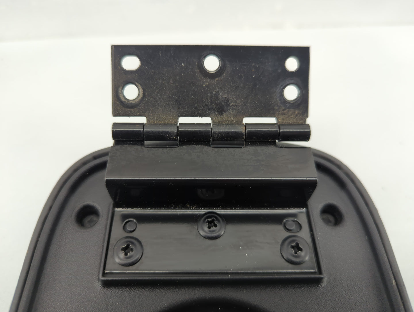 2002-2005 Pontiac Grand Am Center Console Armrest Cover Lid Fits Fits 2002 2003 2004 2005 OEM Used Auto Parts - Oemusedautop