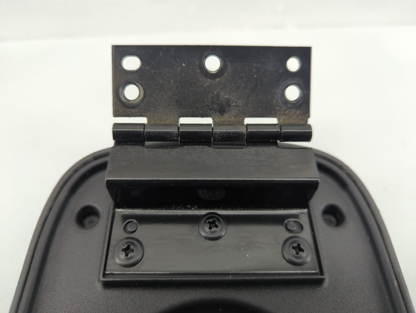2002-2005 Pontiac Grand Am Center Console Armrest Cover Lid Fits Fits 2002 2003 2004 2005 OEM Used Auto Parts - Oemusedautop