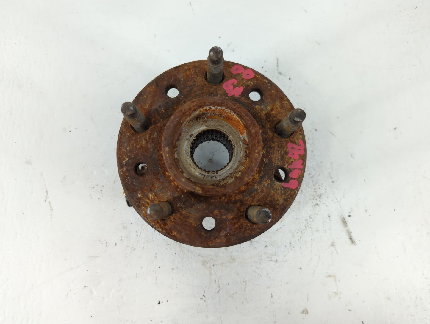 1999-2005 Pontiac Grand Am Driver Front Wheel Hub Oem - Oemusedautoparts1.com