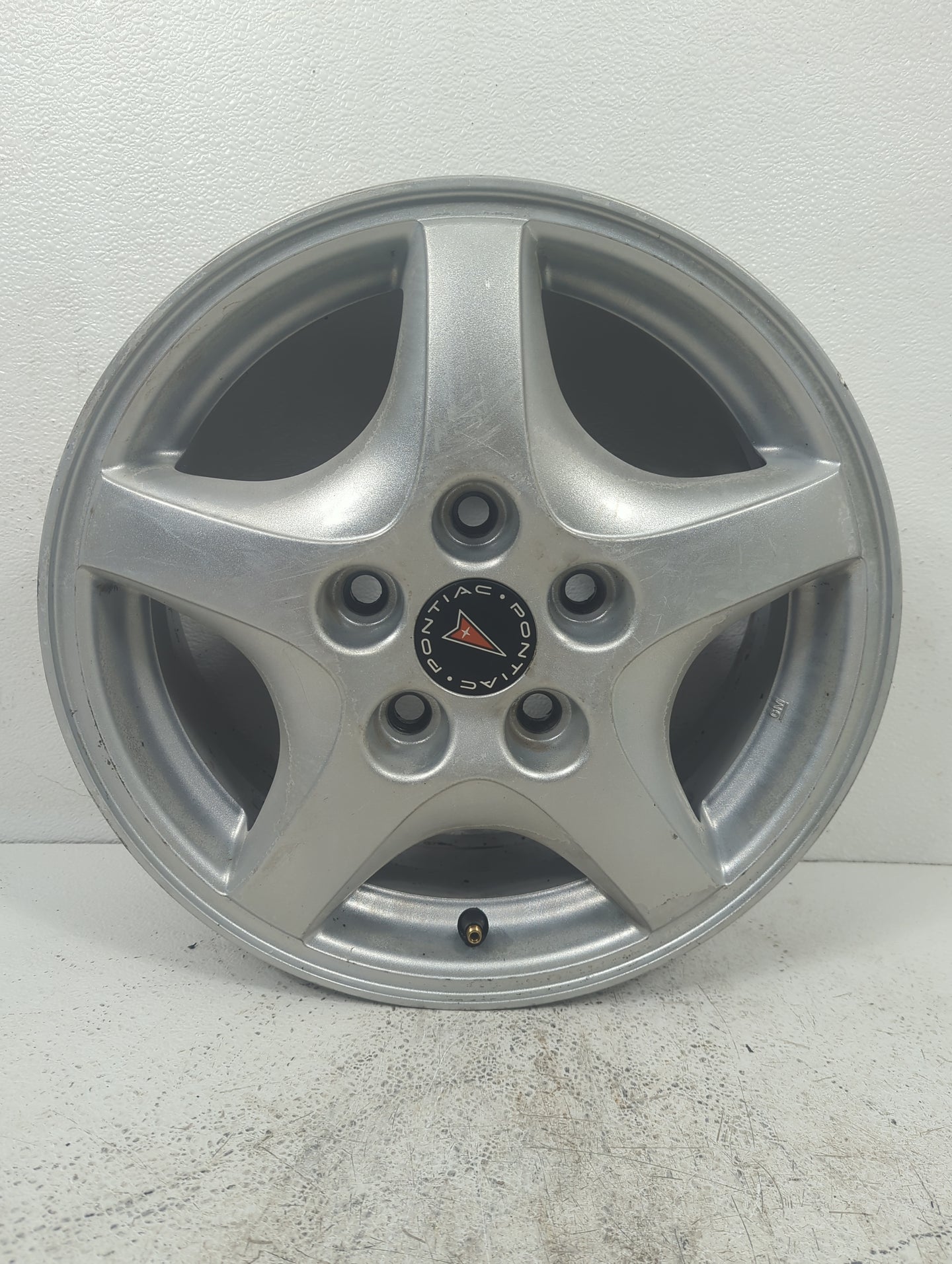 2003 Pontiac Montana Oem Wheel Rim 1401877 - Oemusedautoparts1.com