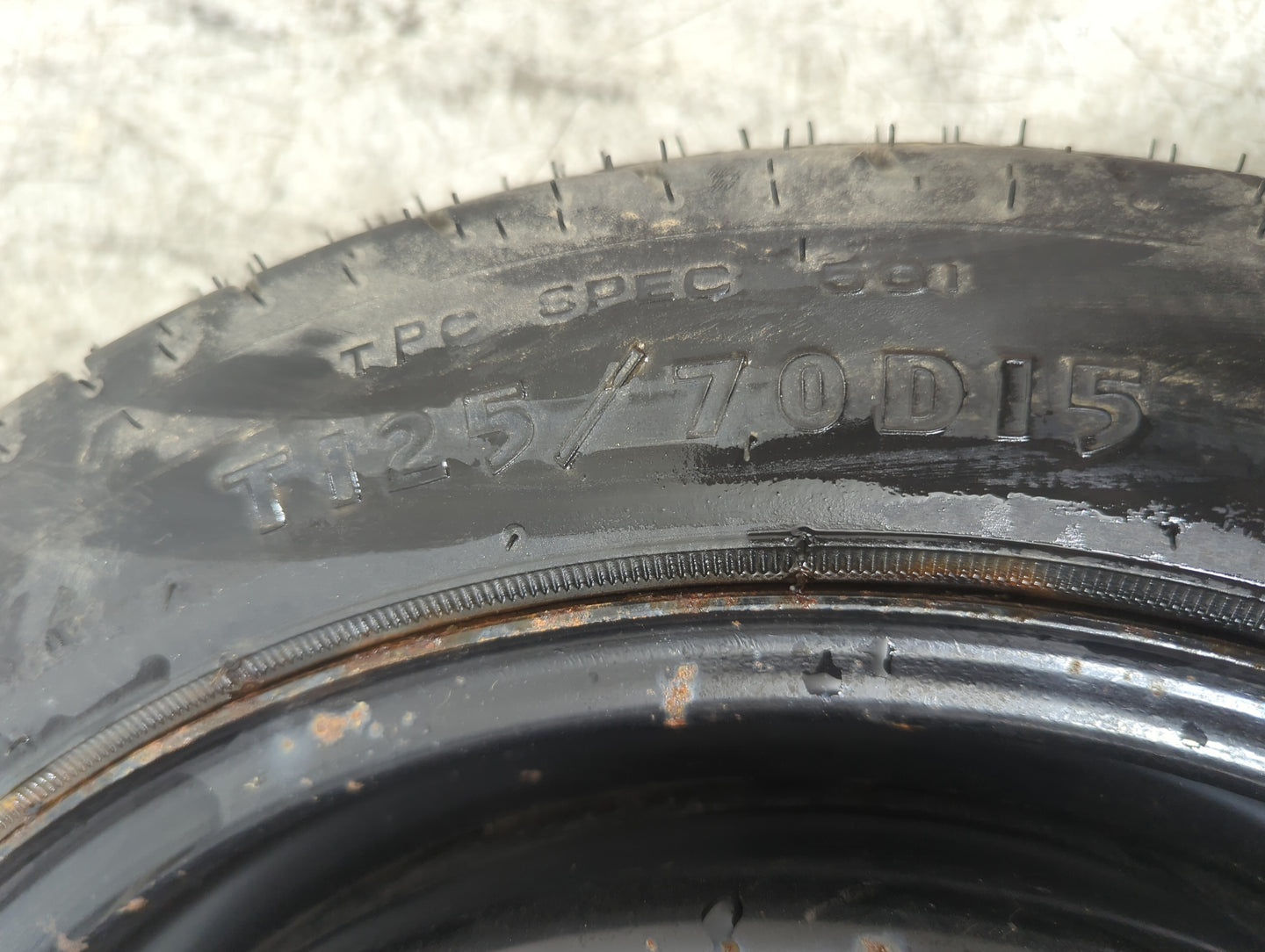 2000-2004 Pontiac Montana Spare Donut Tire Wheel Rim Oem - Oemusedautoparts1.com