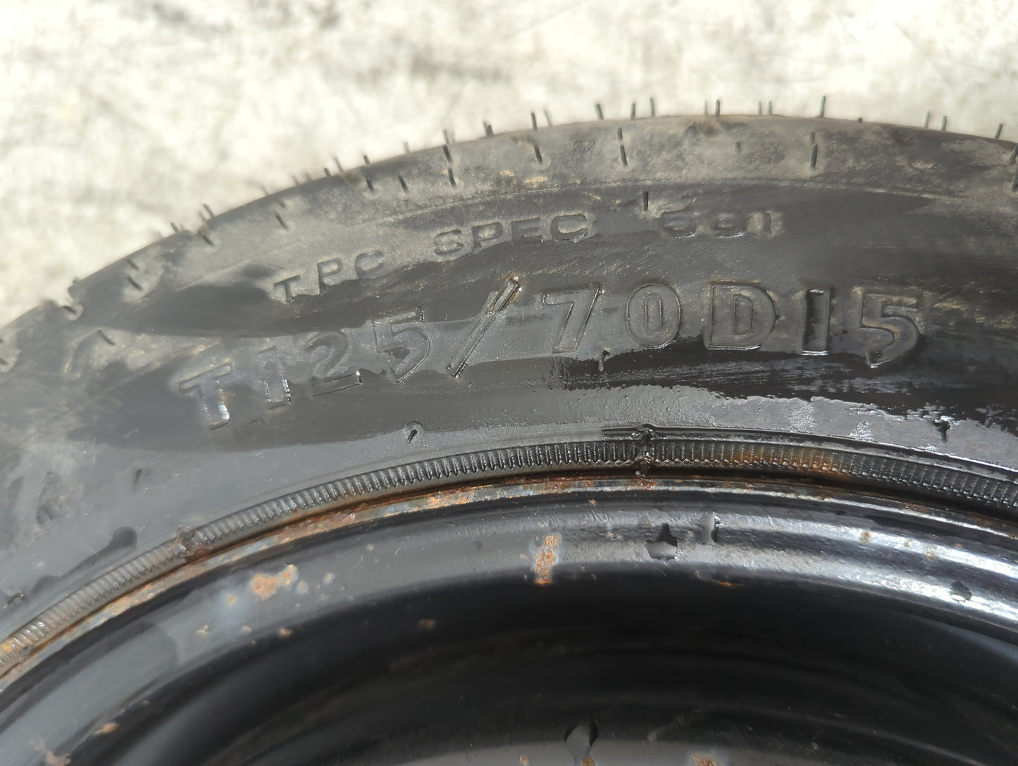 2000-2004 Pontiac Montana Spare Donut Tire Wheel Rim Oem - Oemusedautoparts1.com