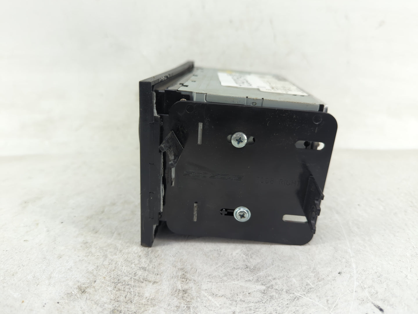 2003 Pontiac Vibe Radio AM FM Cd Player Receiver Replacement Fits OEM Used Auto Parts - Oemusedautoparts1.com