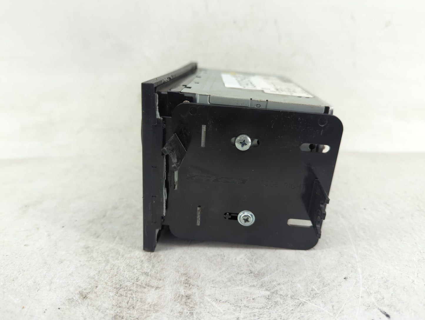 2003 Pontiac Vibe Radio AM FM Cd Player Receiver Replacement Fits OEM Used Auto Parts - Oemusedautoparts1.com