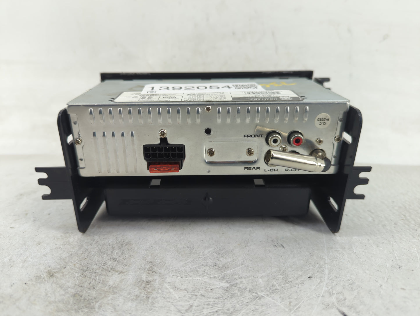 2003 Pontiac Vibe Radio AM FM Cd Player Receiver Replacement Fits OEM Used Auto Parts - Oemusedautoparts1.com