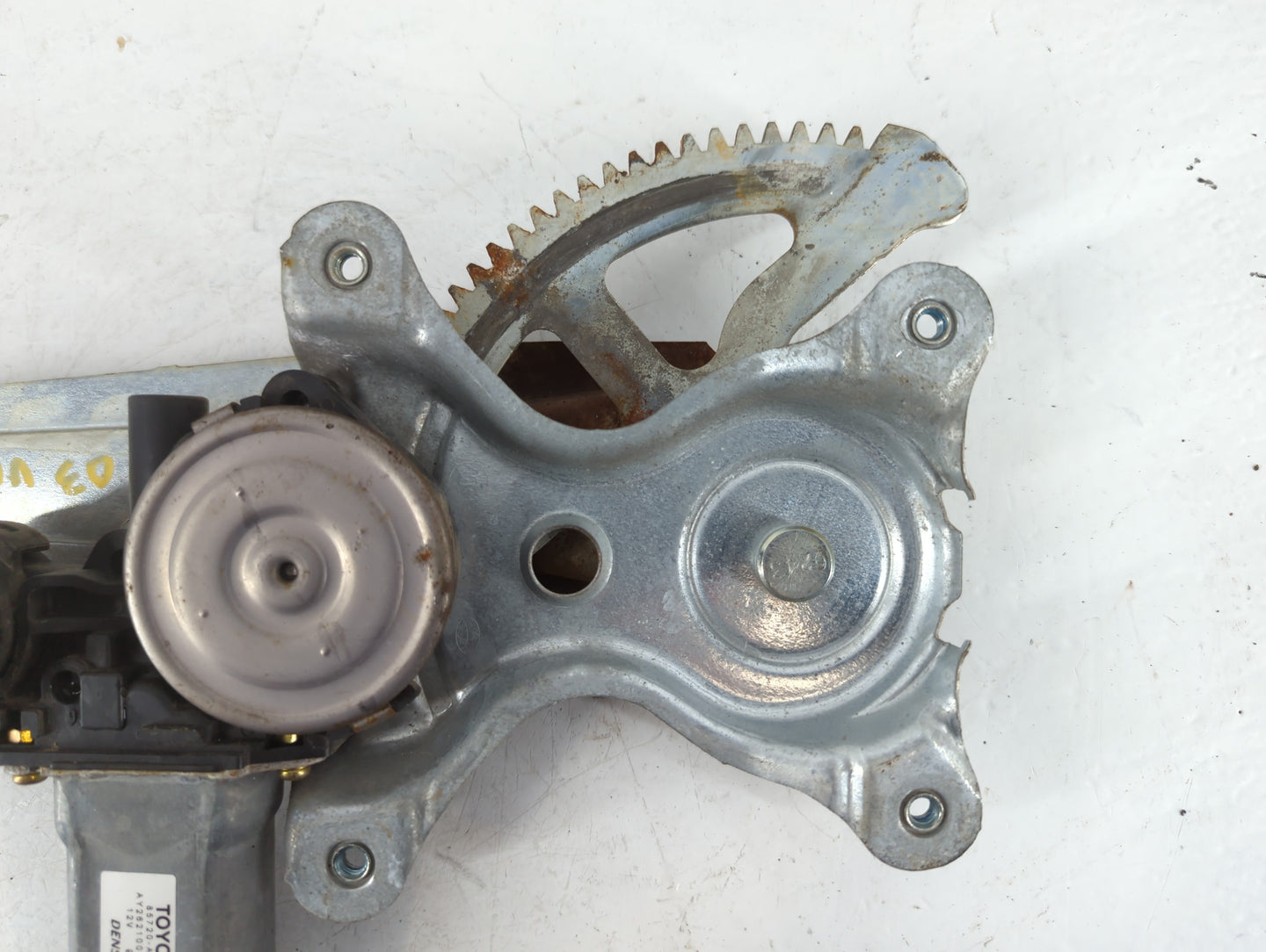 2003-2008 Pontiac Vibe Used Window Regulator Right Passenger Rear - Oemusedautoparts1.com