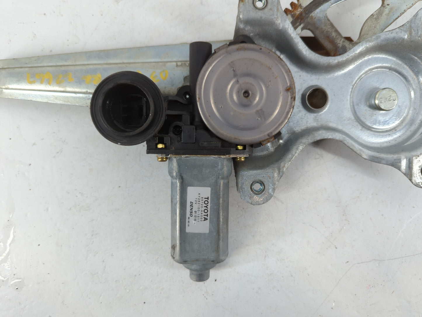 2003-2008 Pontiac Vibe Window Regulator Right Passenger Rear - Oemusedautoparts1.com