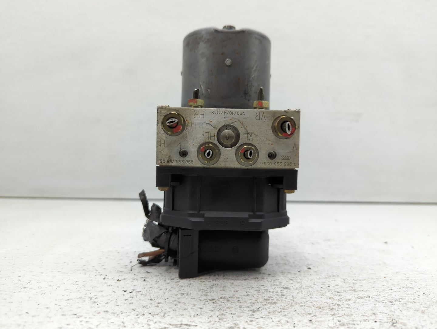 2003-2004 Porsche Boxster ABS Pump Control Module Replacement P/N:996 355 755 Fits Fits 2003 2004 2005 OEM Used Auto Parts -