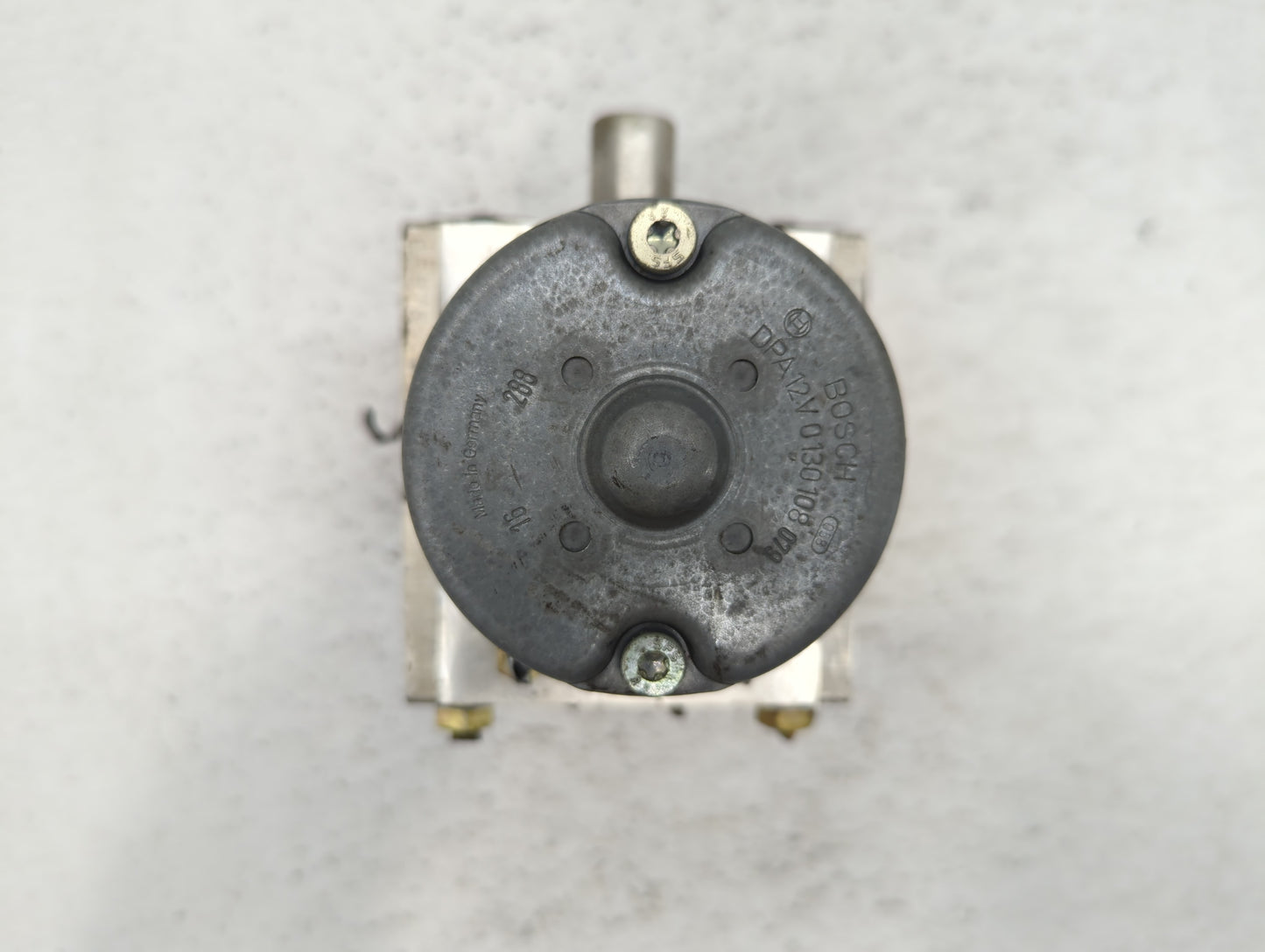 2003-2004 Porsche Boxster ABS Pump Control Module Replacement P/N:996 355 755 Fits Fits 2003 2004 2005 OEM Used Auto Parts -