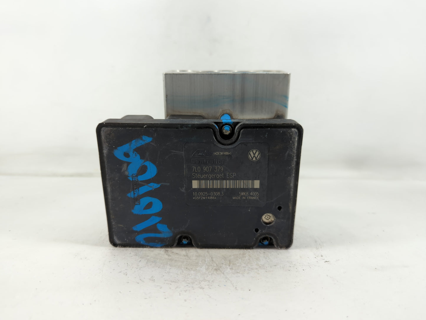 2003-2004 Porsche Cayenne ABS Pump Control Module Replacement P/N:7L0 614 111 Fits Fits 2003 2004 OEM Used Auto Parts - Oemu