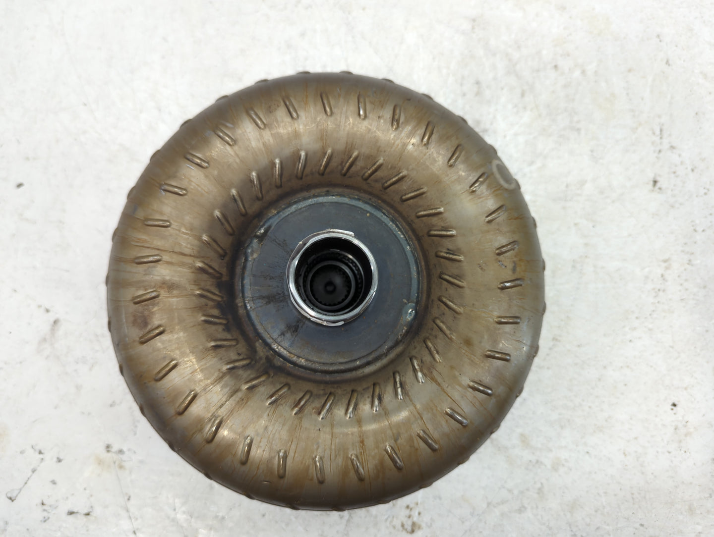 2003 Porsche Cayenne Torque Converter Automatic Transmission OEM P/N:4OB 8110Y081 40B 8110Y081 Fits OEM Used Auto Parts - Oe
