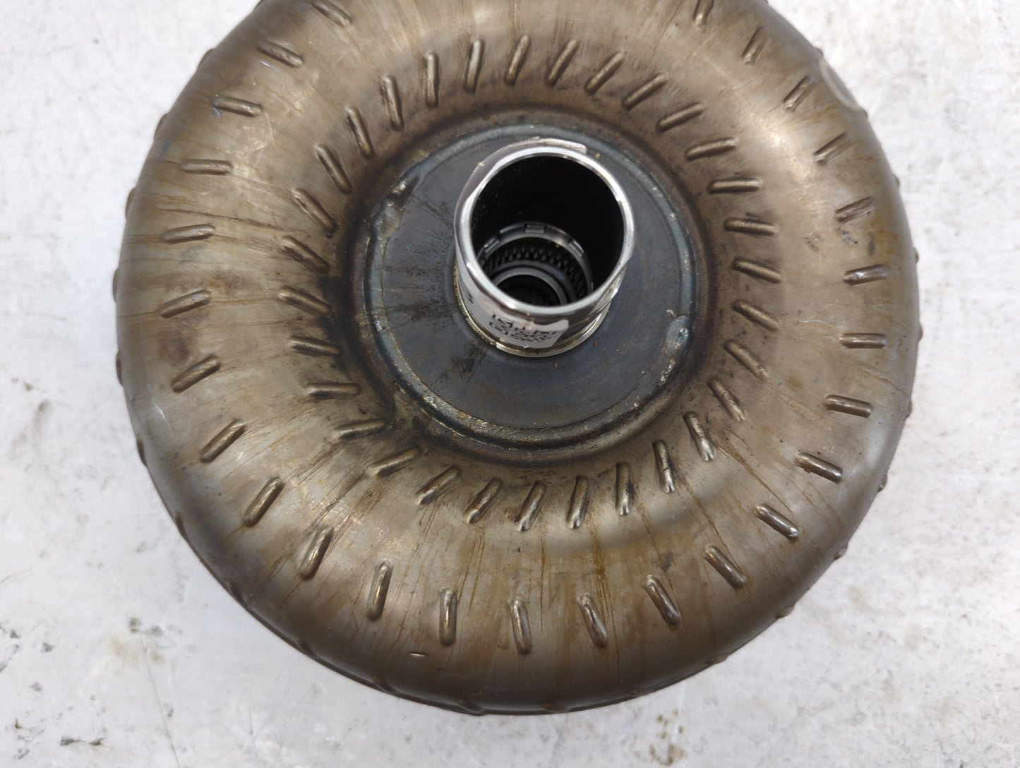 2003 Porsche Cayenne Torque Converter Automatic Transmission OEM P/N:4OB 8110Y081 40B 8110Y081 Fits OEM Used Auto Parts - Oe