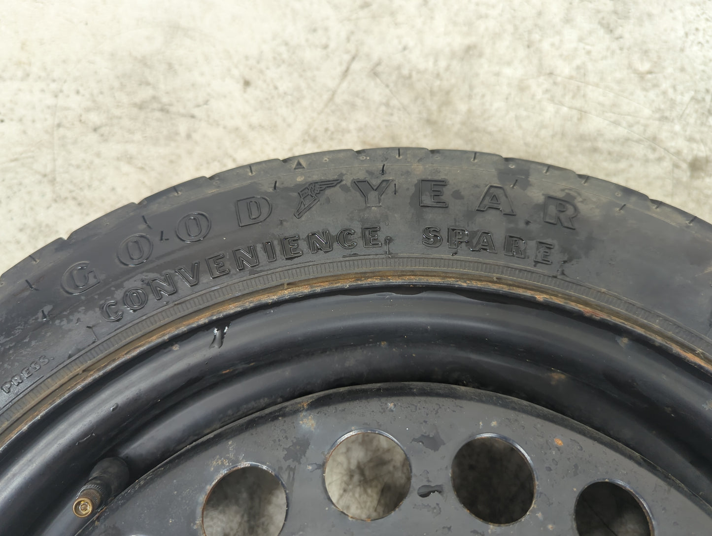 2003 Regal (also See Somerset 85-87) Regal Spare Donut Tire Wheel Rim Oem - Oemusedautoparts1.com