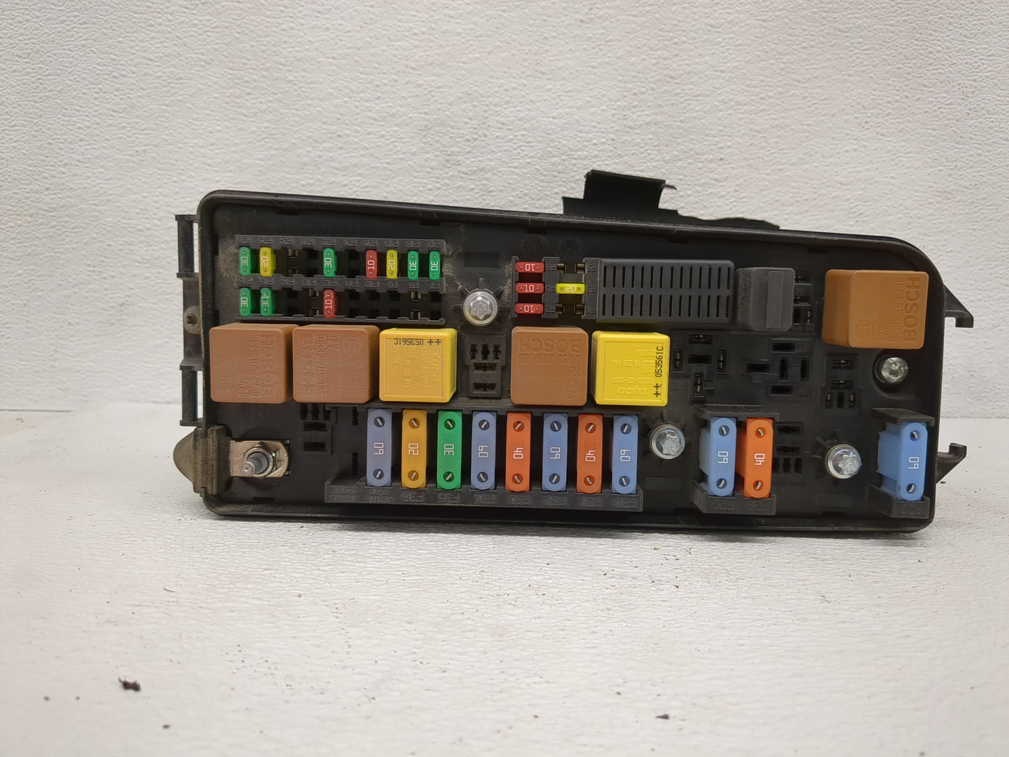 2003 Saab 9-3 Fusebox Fuse Box Panel Relay Module P/N:24738039 Fits OEM Used Auto Parts - Oemusedautoparts1.com