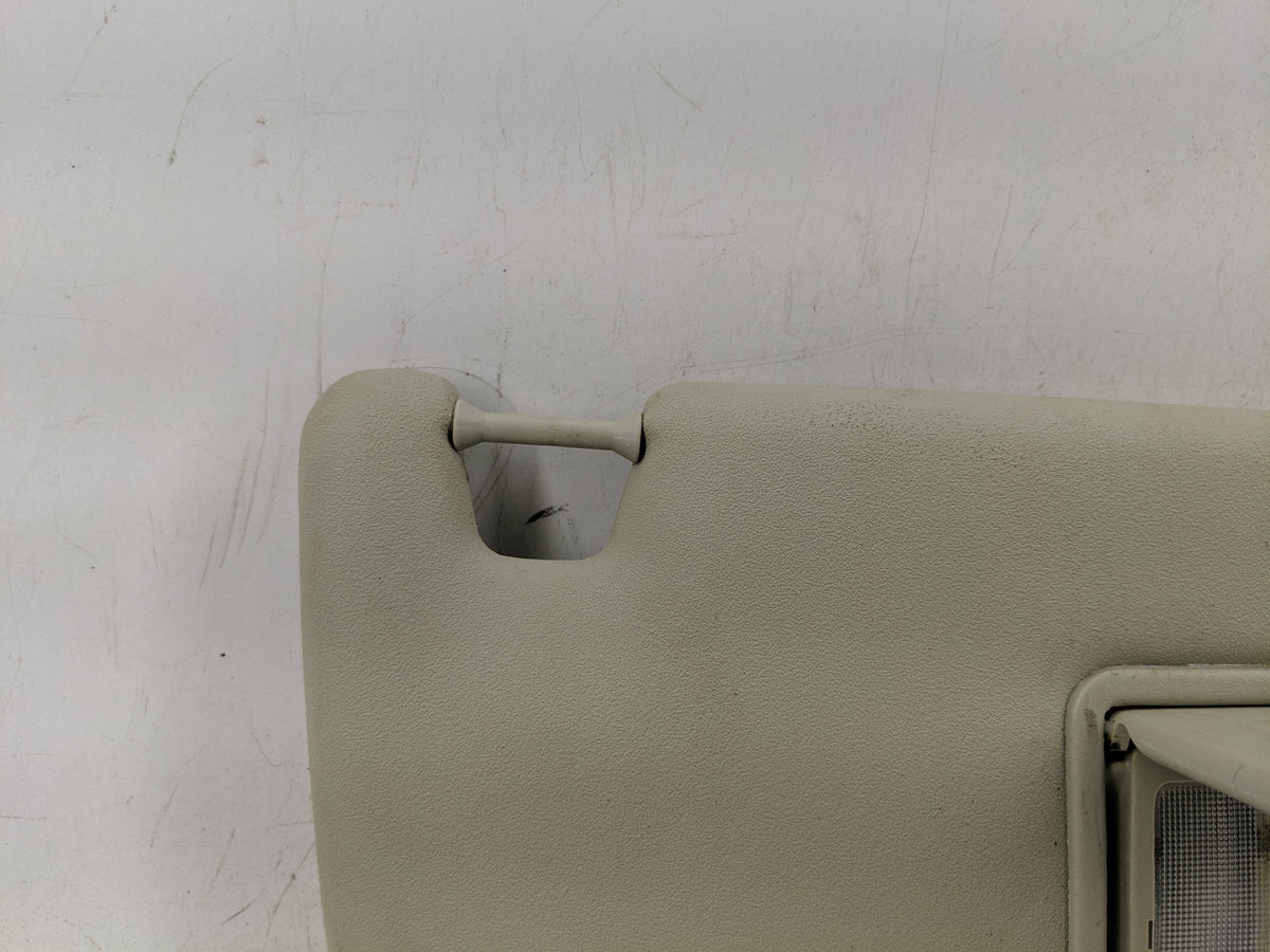2003 Saab 9-3 Sun Visor Shade Replacement Passenger Right Mirror Fits OEM Used Auto Parts - Oemusedautoparts1.com