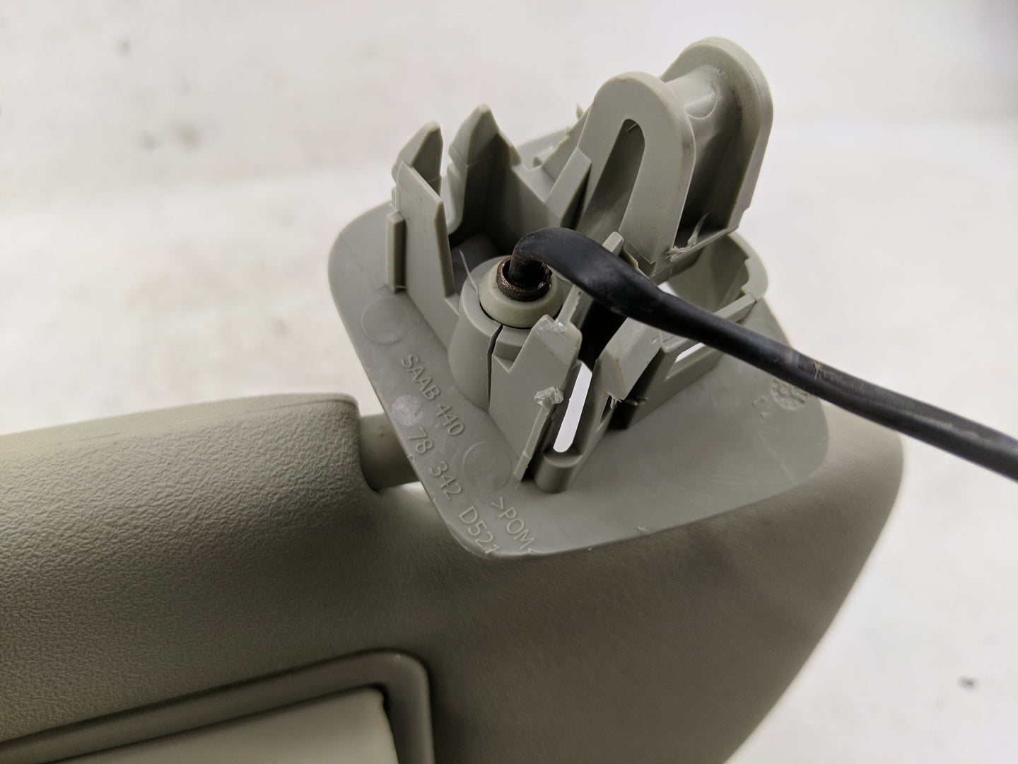 2003 Saab 9-3 Sun Visor Shade Replacement Passenger Right Mirror Fits OEM Used Auto Parts - Oemusedautoparts1.com
