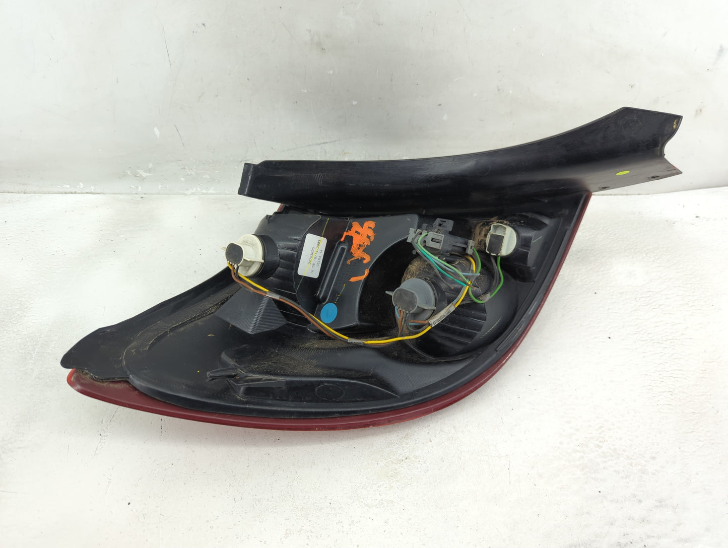 2003-2007 Saturn Ion Tail Light Assembly Passenger Right OEM P/N:22723023 Fits Fits 2003 2004 2005 2006 2007 OEM Used Auto P