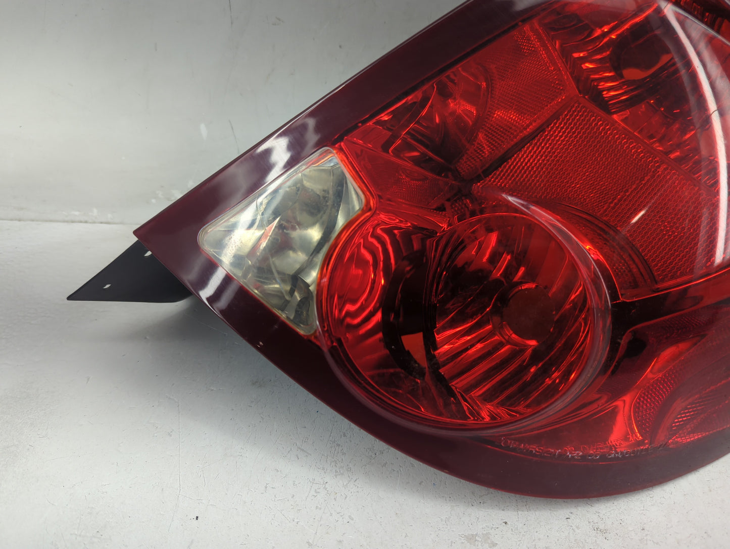 2003-2007 Saturn Ion Tail Light Assembly Passenger Right OEM Fits Fits 2003 2004 2005 2006 2007 OEM Used Auto Parts - Oemuse