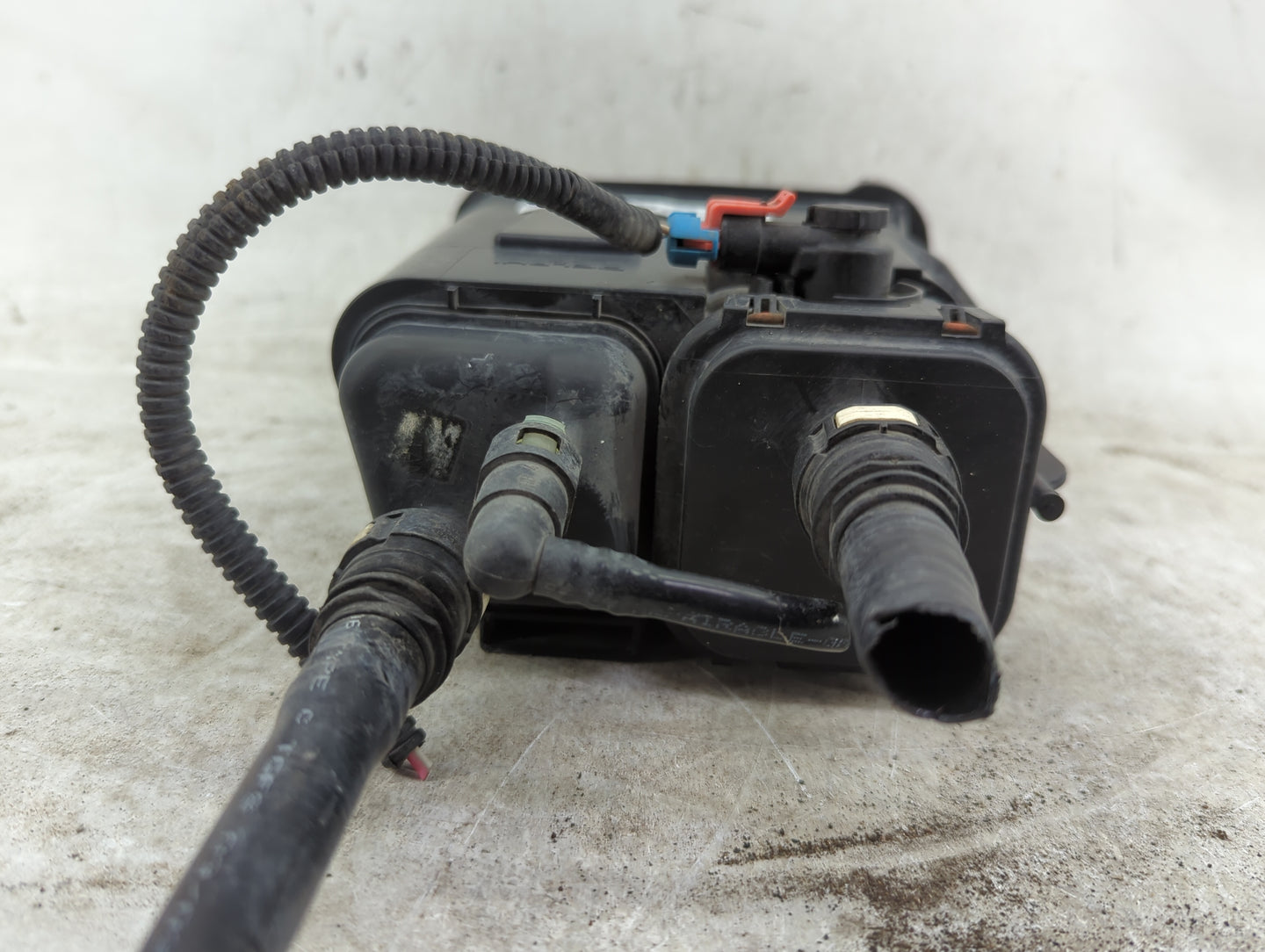 2003 Saturn Ion Fuel Vapor Charcoal Canister - Oemusedautoparts1.com