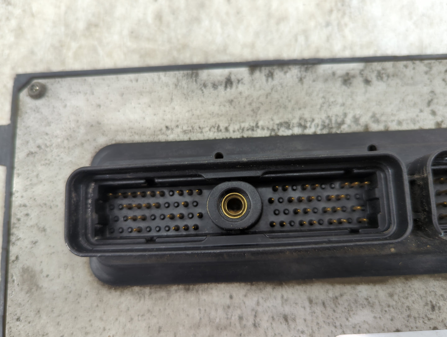 2003 Saturn Ion PCM Engine Control Computer ECU ECM PCU OEM P/N:12583186, 12583185, GM03E11A12 Fits OEM Used Auto Parts - Oe