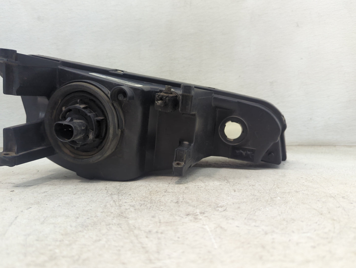 2003-2005 Saturn Ion Driver Left Oem Head Light Headlight Lamp - Oemusedautoparts1.com