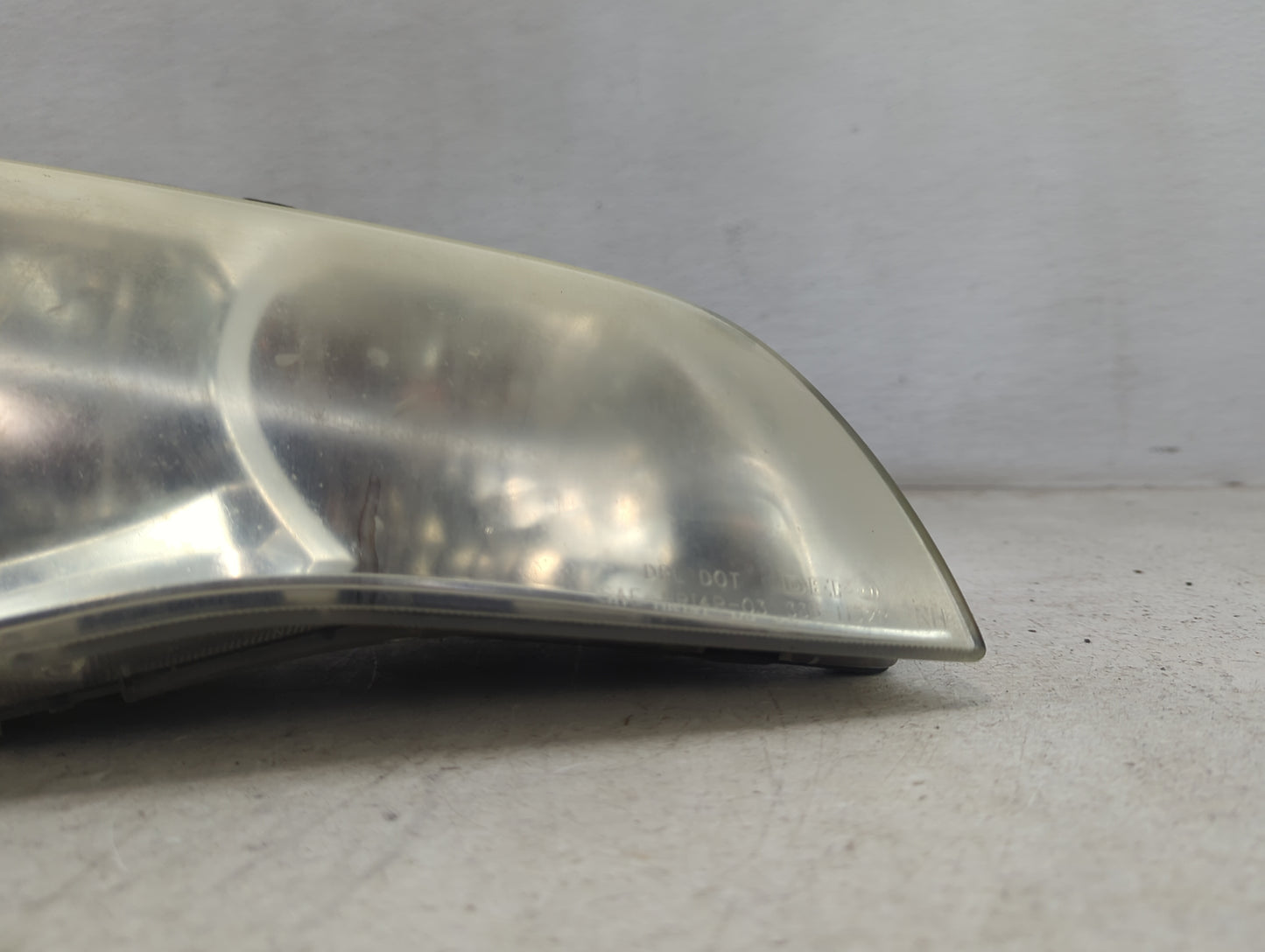 2003-2005 Saturn Ion Passenger Right Oem Head Light Headlight Lamp - Oemusedautoparts1.com