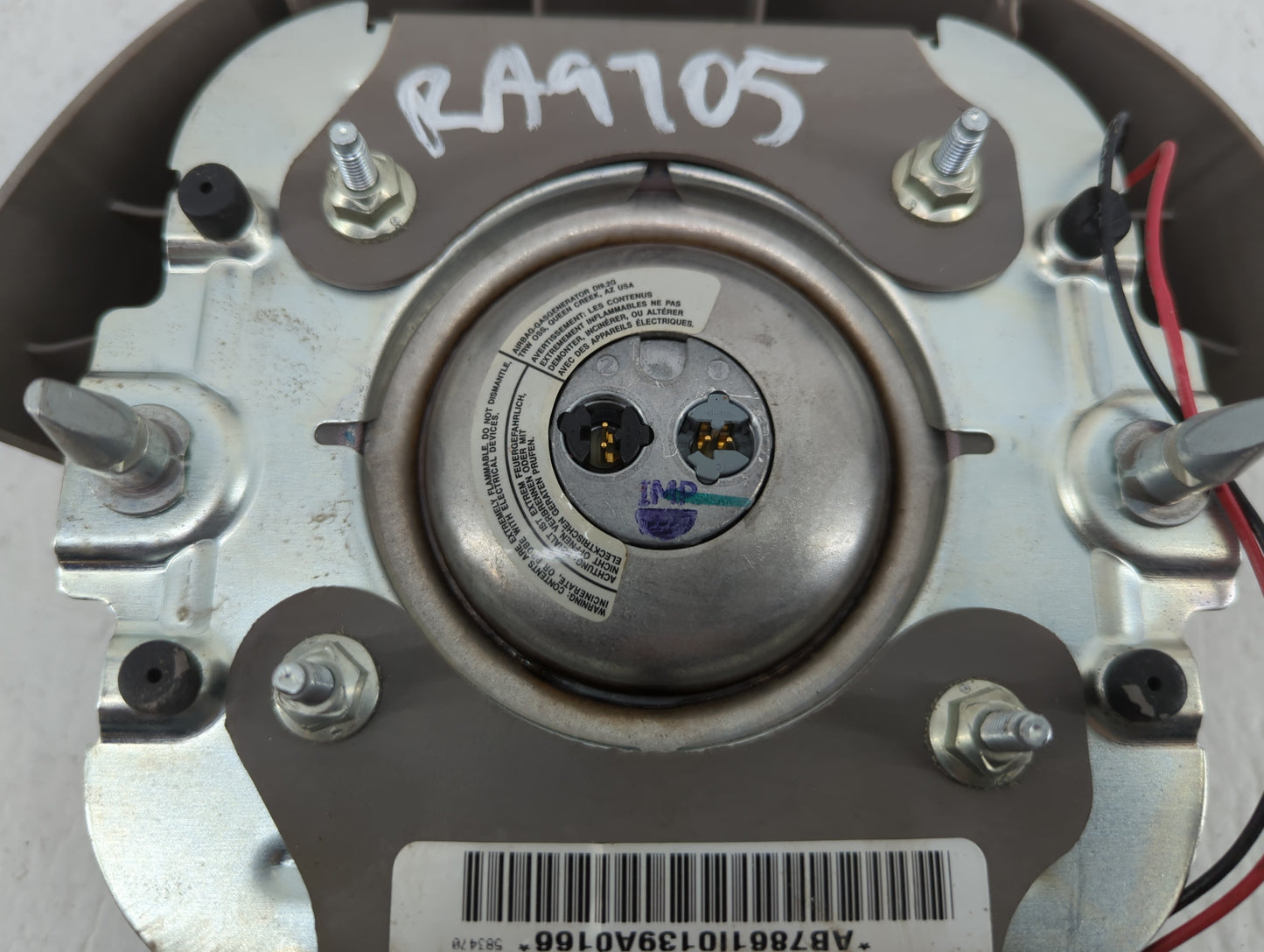 2003 Saturn Ion Air Bag Driver Left Steering Wheel Mounted P/N:30337860EWA Fits OEM Used Auto Parts - Oemusedautoparts1.com