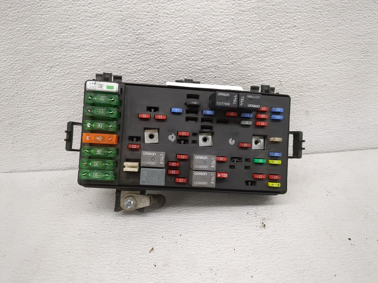 2003 Saturn L200 Fusebox Fuse Box Panel Relay Module P/N:22683428 Fits OEM Used Auto Parts - Oemusedautoparts1.com