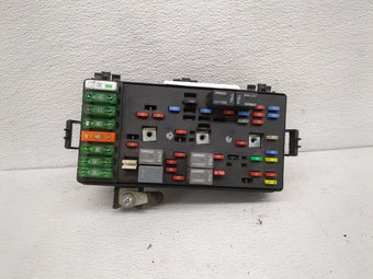 compare product 2003 Saturn L200 Fusebox Fuse Box Panel Relay Module P/N:22683428 Fits OEM Used Auto Parts
