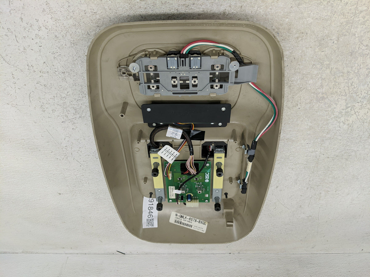 2003-2003 Saturn L200 Information Radio Display Screen - Oemusedautoparts1.com