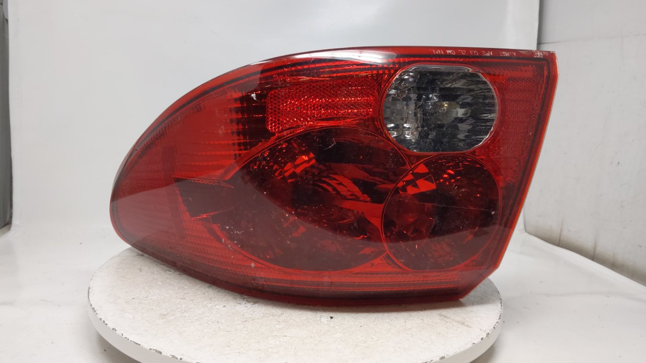 2003 Saturn L200 Tail Light Assembly Passenger Right OEM P/N:22699951 Fits Fits 2004 2005 OEM Used Auto Parts - Oemusedautop