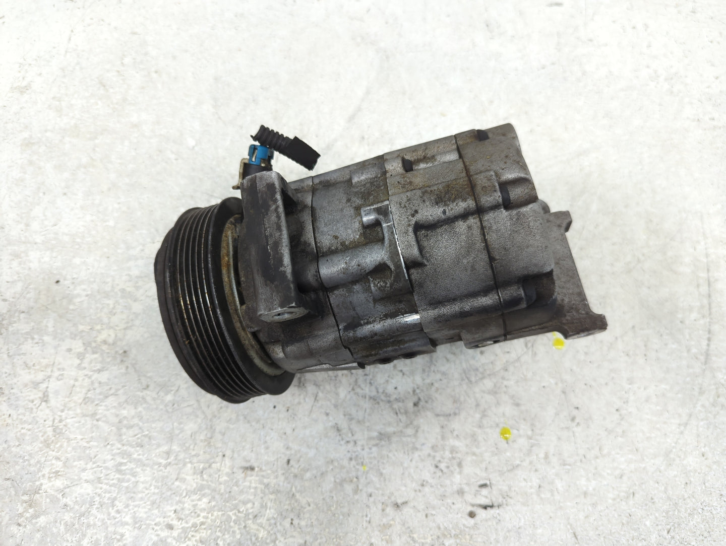 2002-2005 Saturn L300 Air Conditioning A/c Ac Compressor Oem - Oemusedautoparts1.com