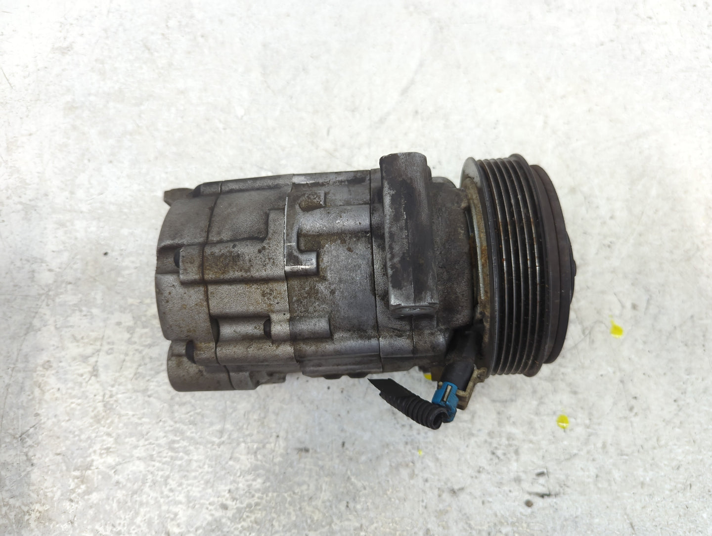 2002-2005 Saturn L300 Air Conditioning A/c Ac Compressor Oem - Oemusedautoparts1.com