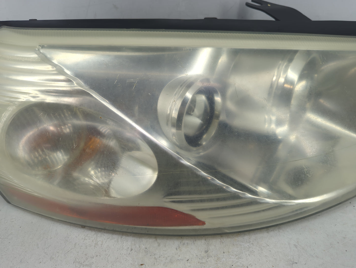 2003-2005 Saturn L300 Passenger Right Oem Head Light Headlight Lamp - Oemusedautoparts1.com