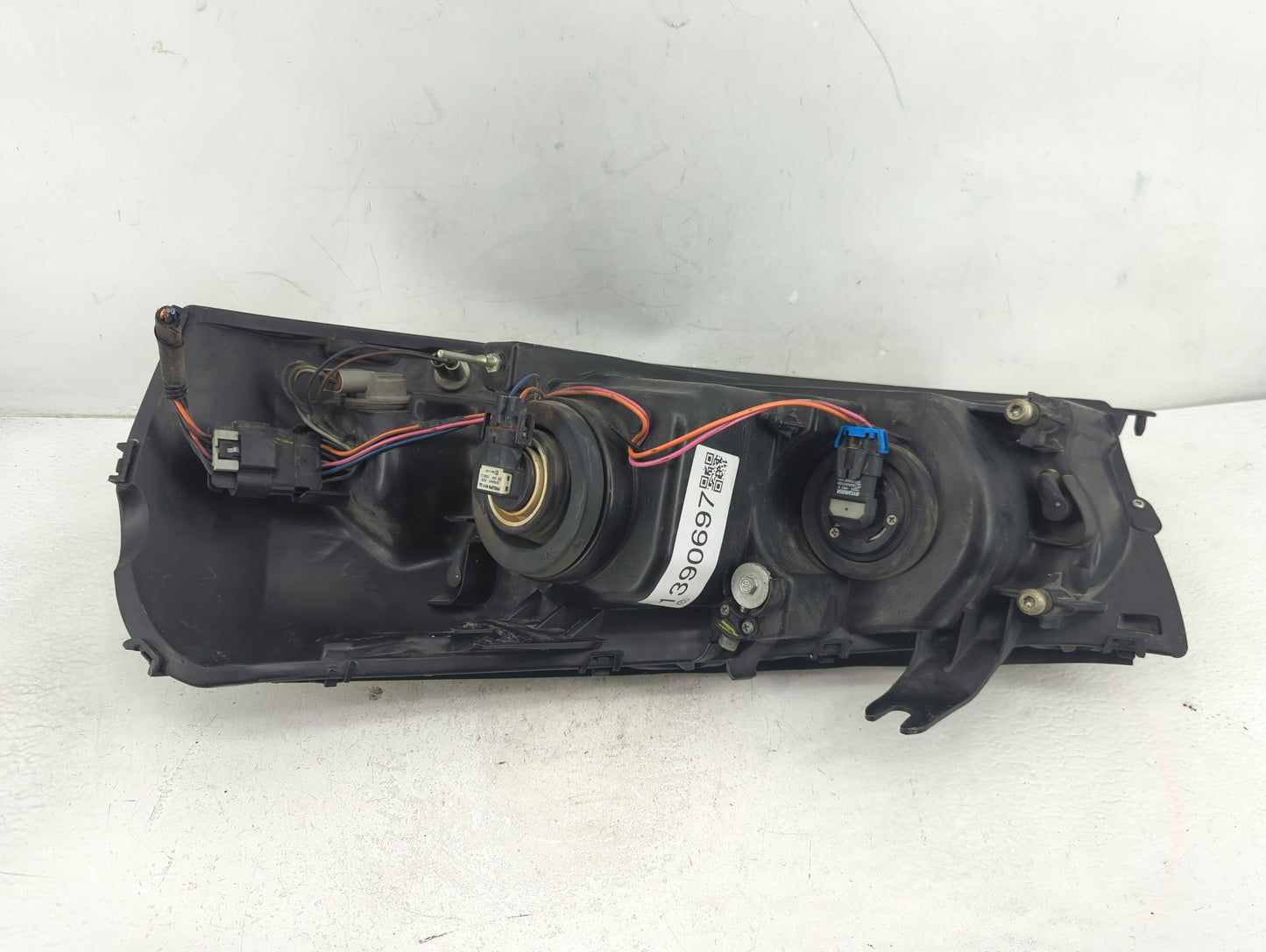 2003-2005 Saturn L300 Passenger Right Oem Head Light Headlight Lamp - Oemusedautoparts1.com