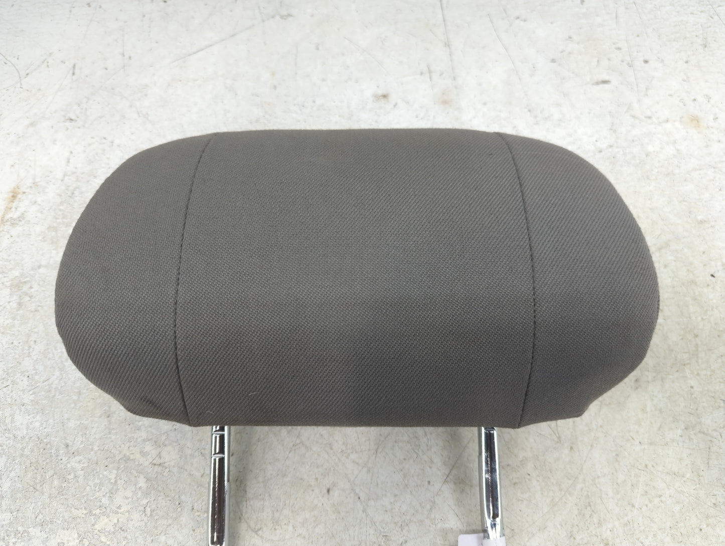 2003 Saturn L300 Headrest Head Rest Rear Center Seat Fits OEM Used Auto Parts - Oemusedautoparts1.com