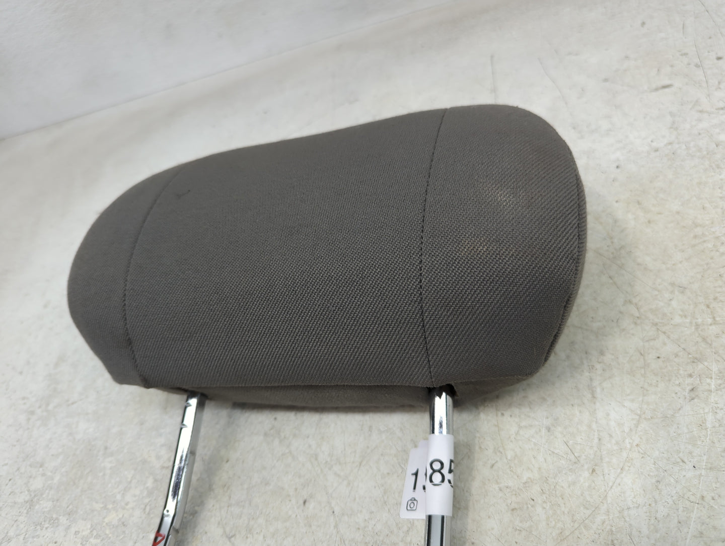 2003 Saturn L300 Headrest Head Rest Rear Center Seat Fits OEM Used Auto Parts - Oemusedautoparts1.com