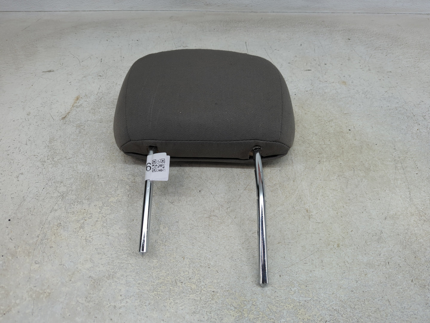 2003 Saturn L300 Headrest Head Rest Rear Center Seat Fits OEM Used Auto Parts - Oemusedautoparts1.com