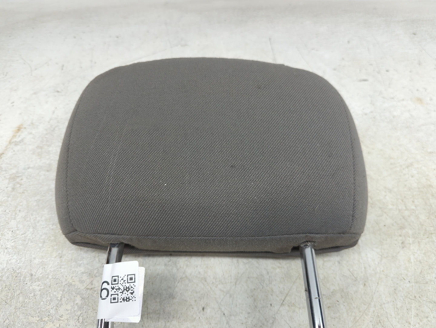 2003 Saturn L300 Headrest Head Rest Rear Center Seat Fits OEM Used Auto Parts - Oemusedautoparts1.com