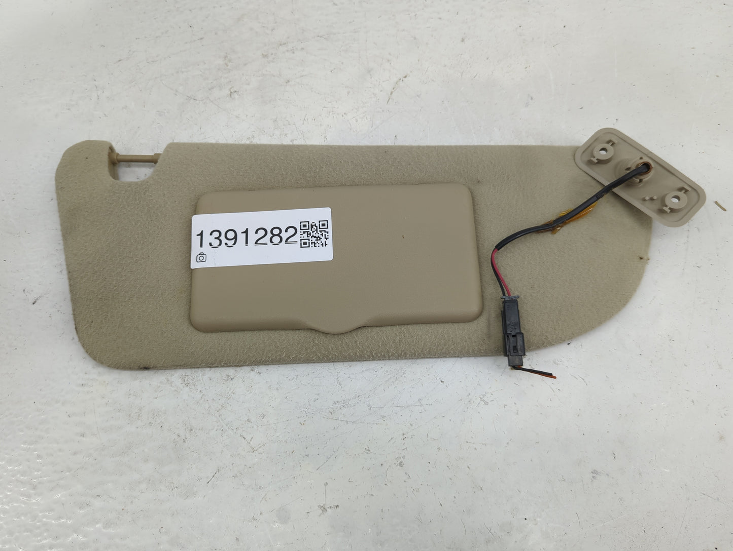 2003-2005 Saturn L300 Sun Visor Shade Replacement Passenger Right Mirror Fits Fits 2003 2004 2005 OEM Used Auto Parts - Oemu