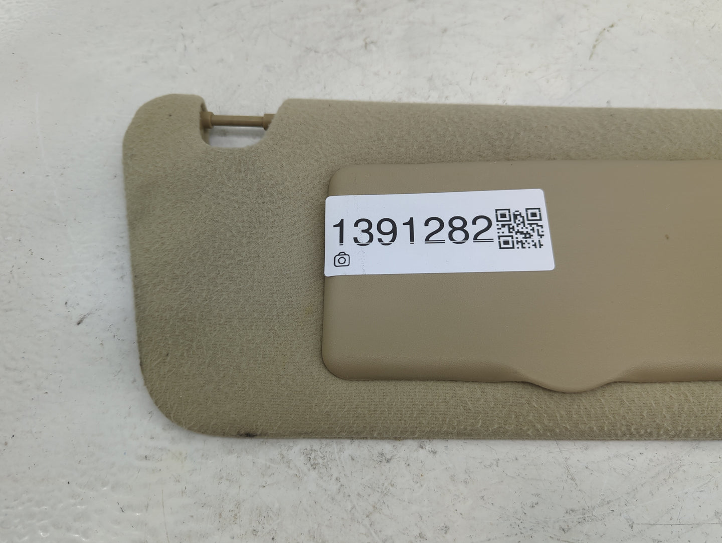 2003-2005 Saturn L300 Sun Visor Shade Replacement Passenger Right Mirror Fits Fits 2003 2004 2005 OEM Used Auto Parts - Oemu