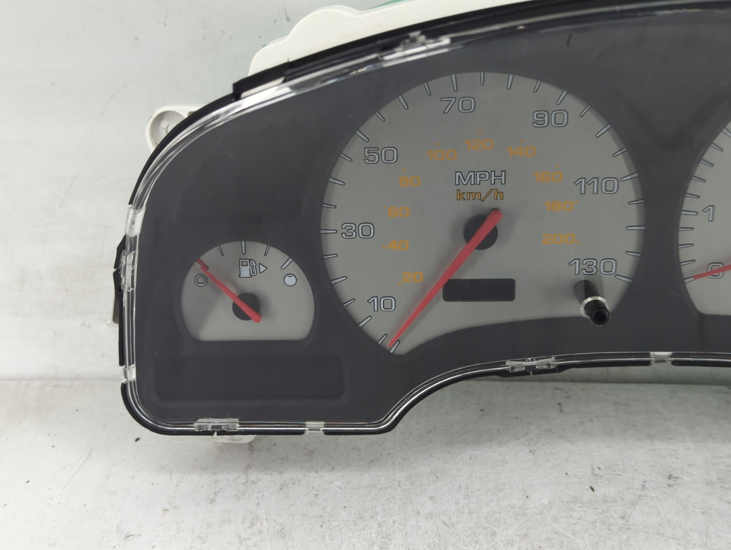 2003-2005 Saturn L300 Instrument Cluster Speedometer Gauges P/N:22696697 Fits Fits 2003 2004 2005 OEM Used Auto Parts - Oemu
