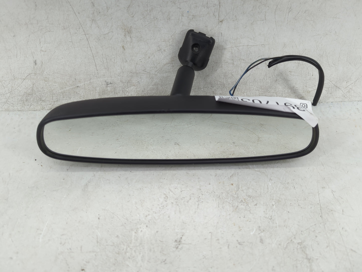2001-2005 Saturn L300 Interior Rear View Mirror Replacement OEM Fits OEM Used Auto Parts - Oemusedautoparts1.com