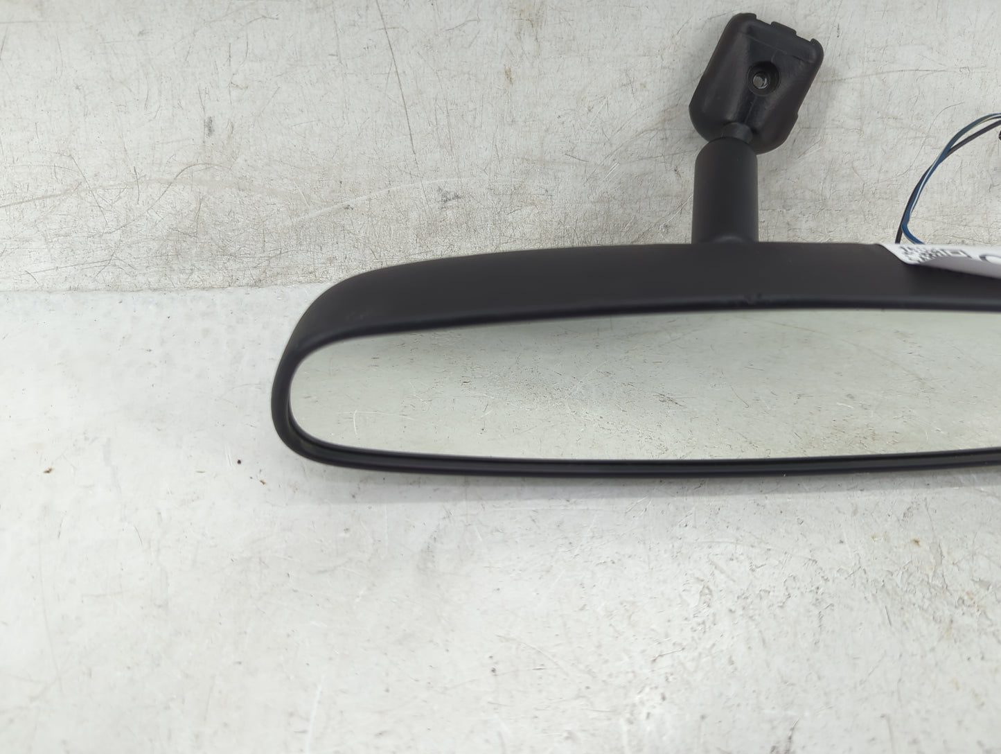 2001-2005 Saturn L300 Interior Rear View Mirror Replacement OEM Fits OEM Used Auto Parts - Oemusedautoparts1.com