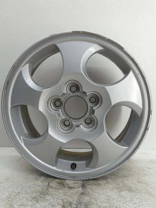 2002-2004 Saturn Vue Oem Wheel Rim Silver - Oemusedautoparts1.com