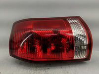 2002-2003 Saturn Vue Tail Light Assembly Passenger Right OEM P/N:2C04AG8756 Fits Fits 2002 2003 OEM Used Auto Parts - Oemuse