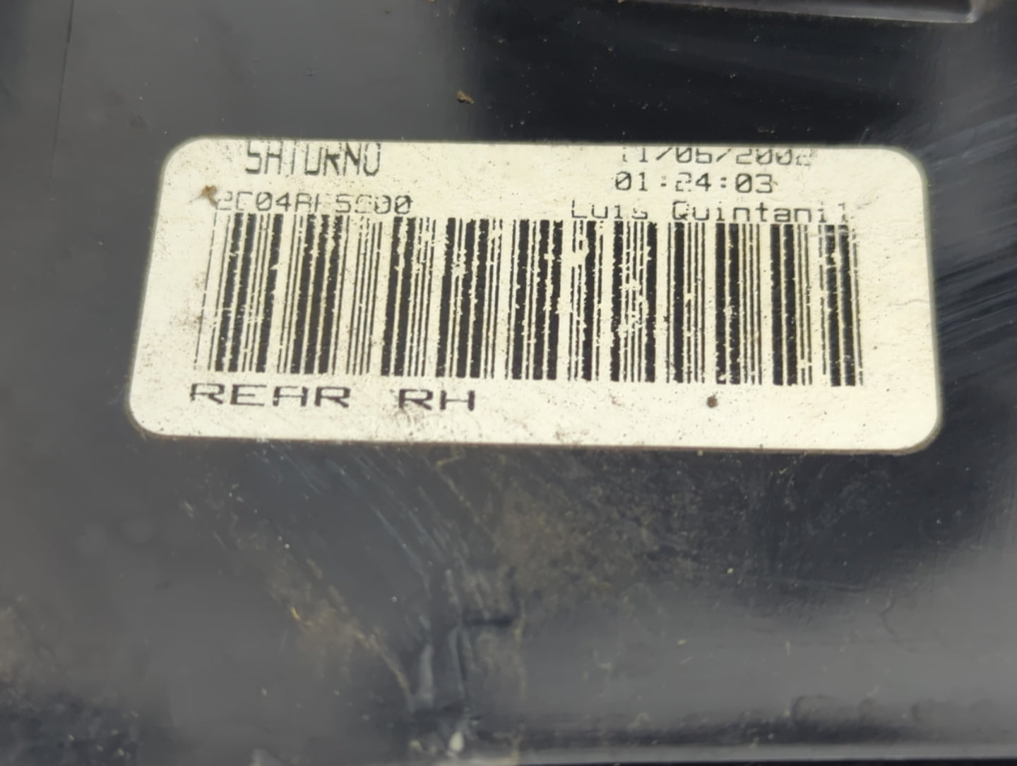 2002-2003 Saturn Vue Tail Light Assembly Passenger Right OEM P/N:22692371 Fits Fits 2002 2003 OEM Used Auto Parts - Oemuseda